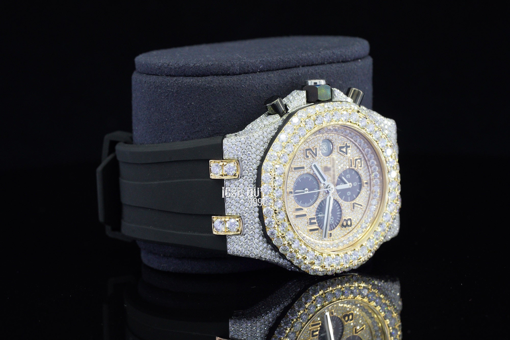 Two Tone Chronograph Iced Out Moissanite Hip Hop Watch Rubber Belt