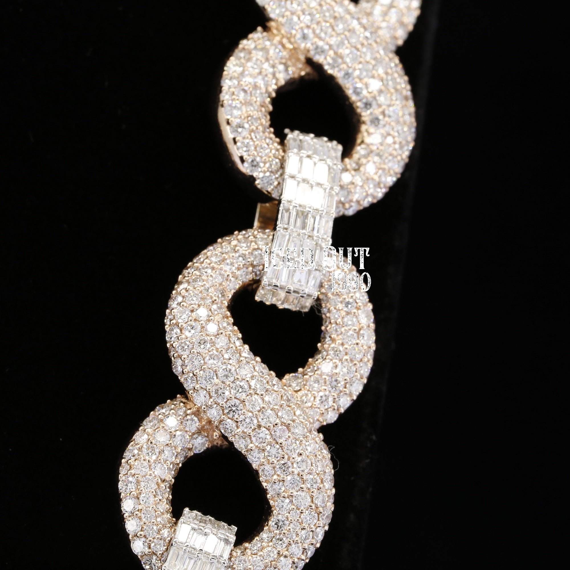 Luxuries Fully Iced Out Moissanite Diamond Hip Hop Chain