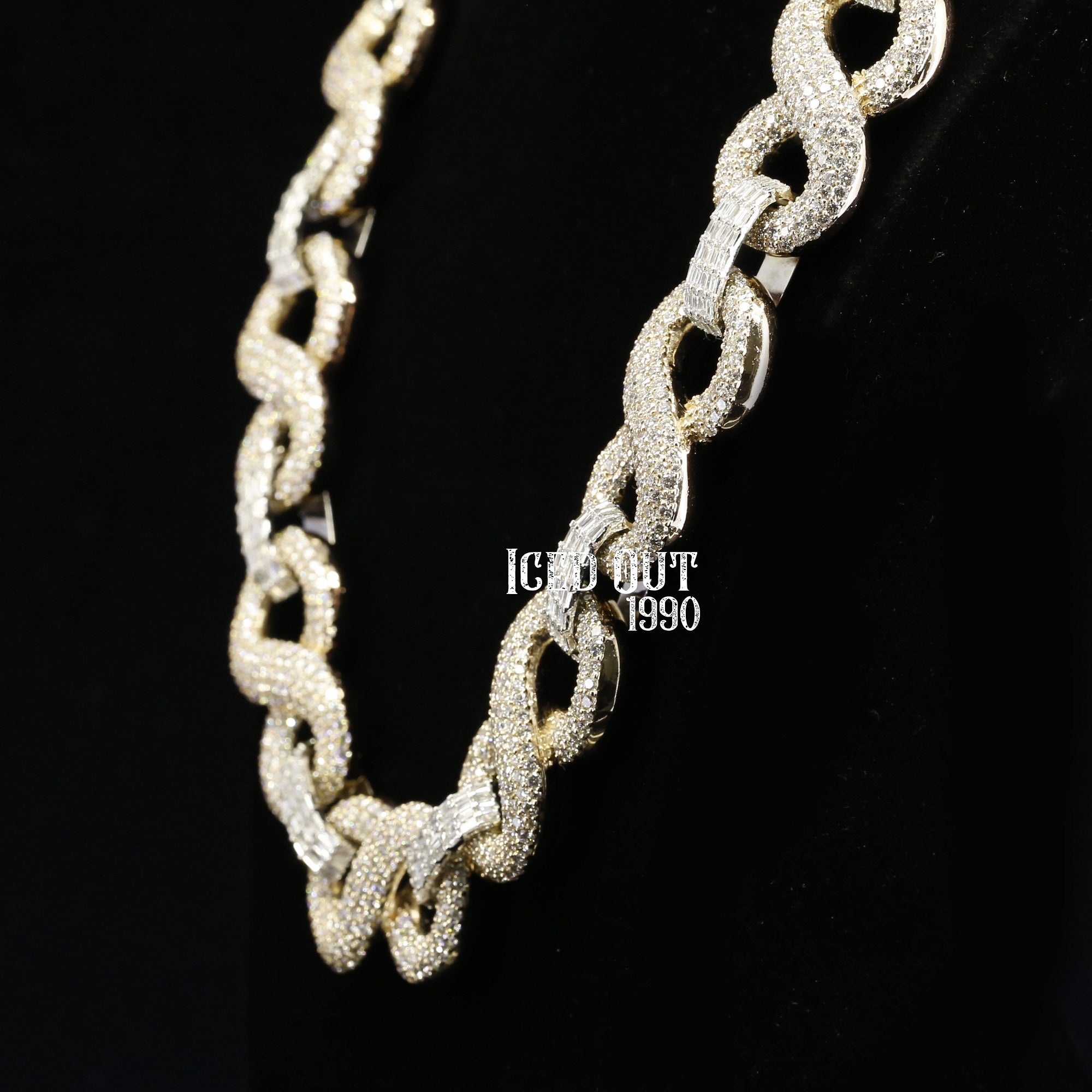 Luxuries Fully Iced Out Moissanite Diamond Hip Hop Chain