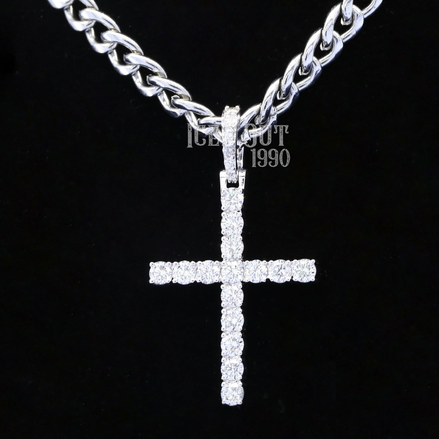 Round Cut Moissanite Cross Pendant